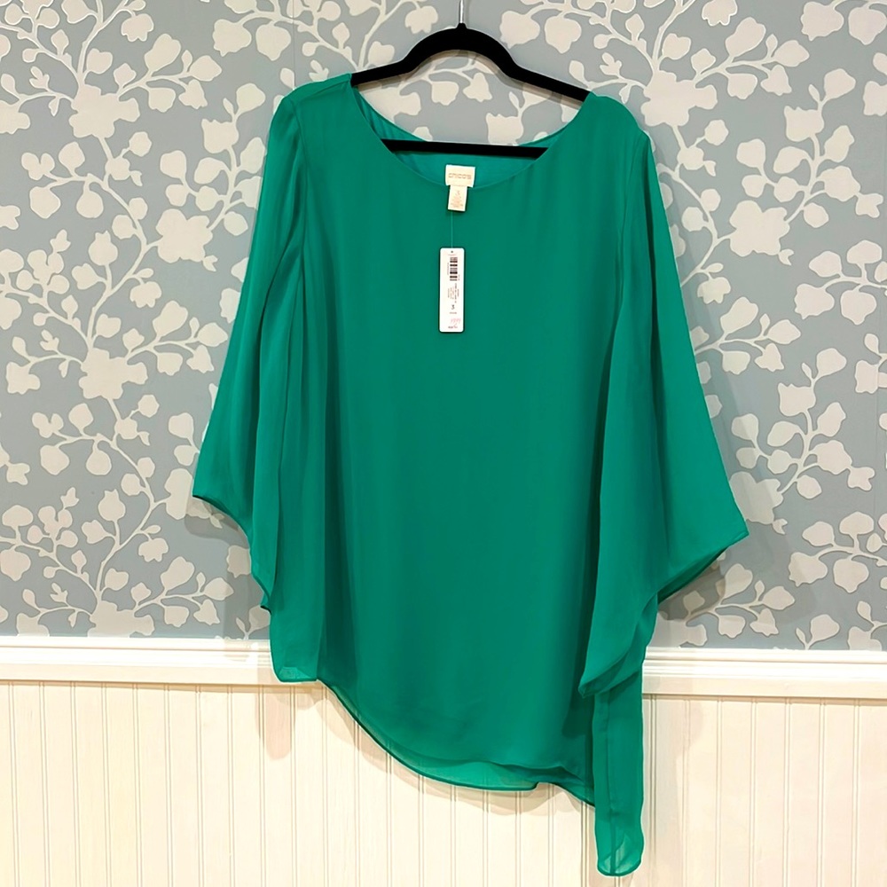 NWT Chico’s asymmetrical drama top, vivid green, Chico’s size 3
